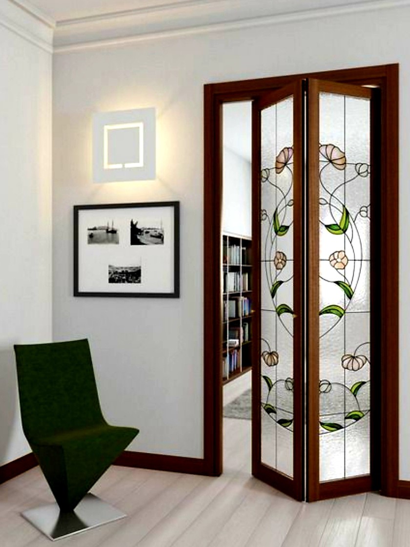 Двери гармошка с витражным декором Семей